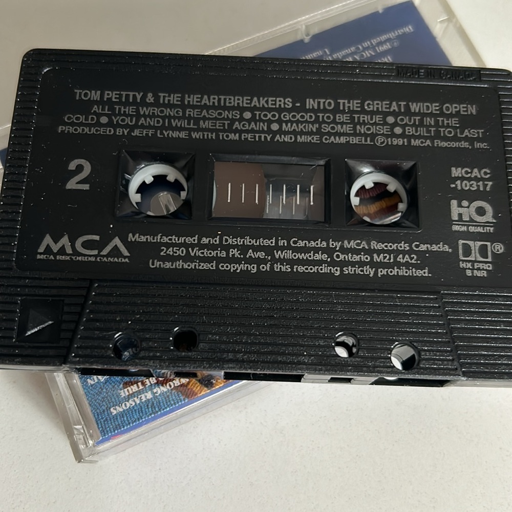 Vintage Tom Petty Cassette Tapes Into The Great Wide Open & Southern Accents - Picture 5 of 8